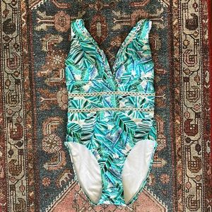 LATTICE PLUNGE ONE PIECE SWIMSUIT
